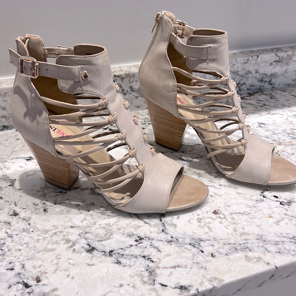Neutral heels, open toe, zip back, side buckle heels